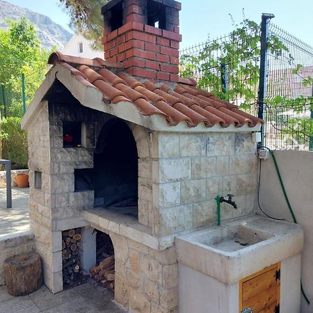 17 Pines Apartment Makarska Exterior photo