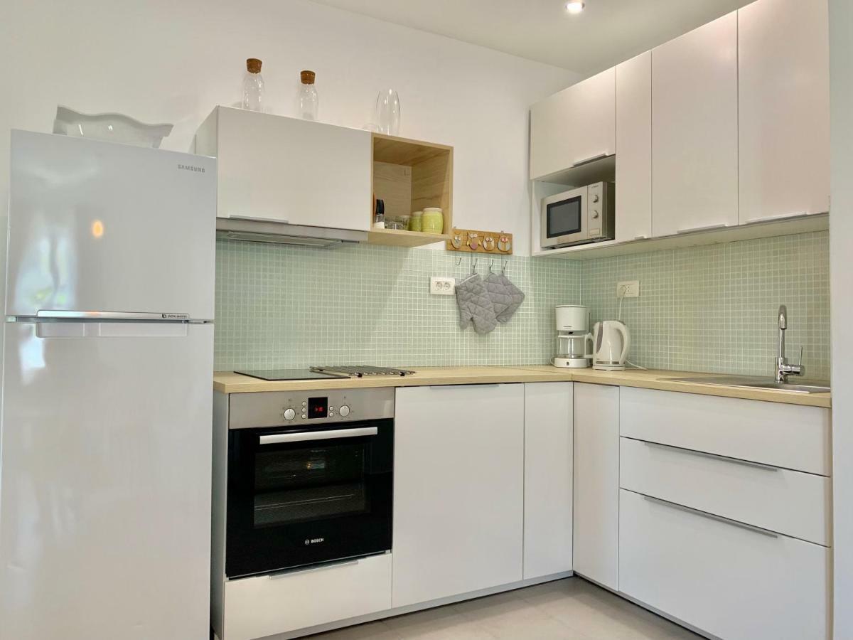 17 Pines Apartment Makarska Exterior photo